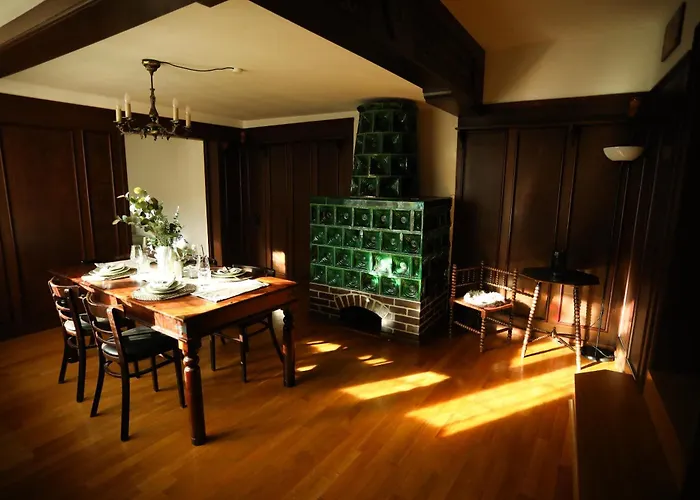 Zum Leoparden Im Herzen Von - Ueber 100qm ארפורט