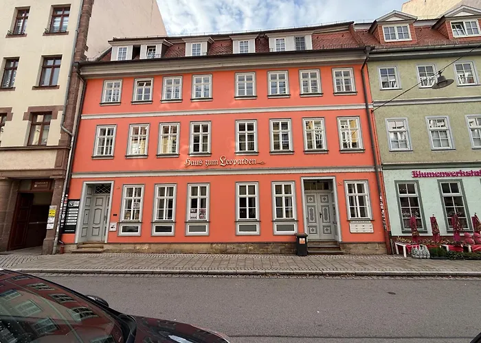 Zum Leoparden Im Herzen Von - Ueber 100qm דירה ארפורט