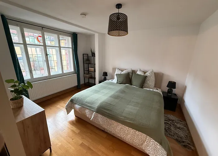 Zum Leoparden Im Herzen Von - Ueber 100qm דירה